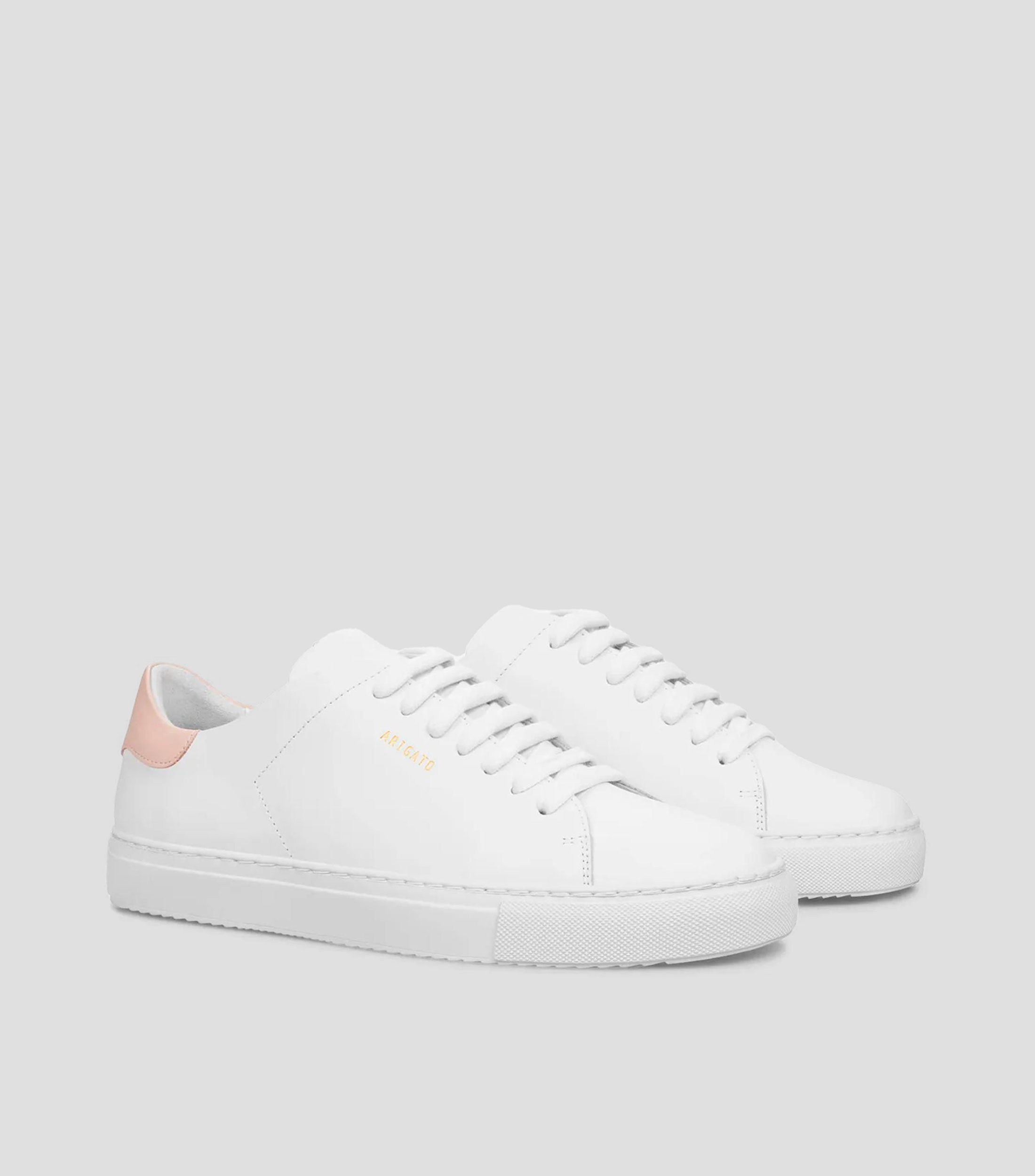 Tenis casuales Clean 90 en piel Mujer